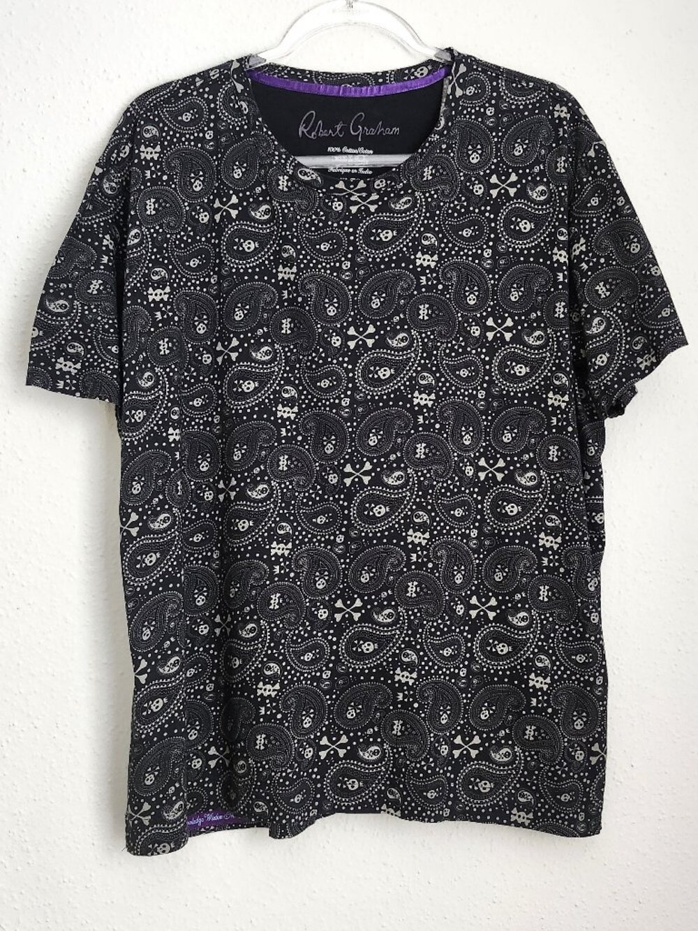 ROBERT GRAHAM Skull Bones & Paisley Print Black & Gray T-Shirt XL